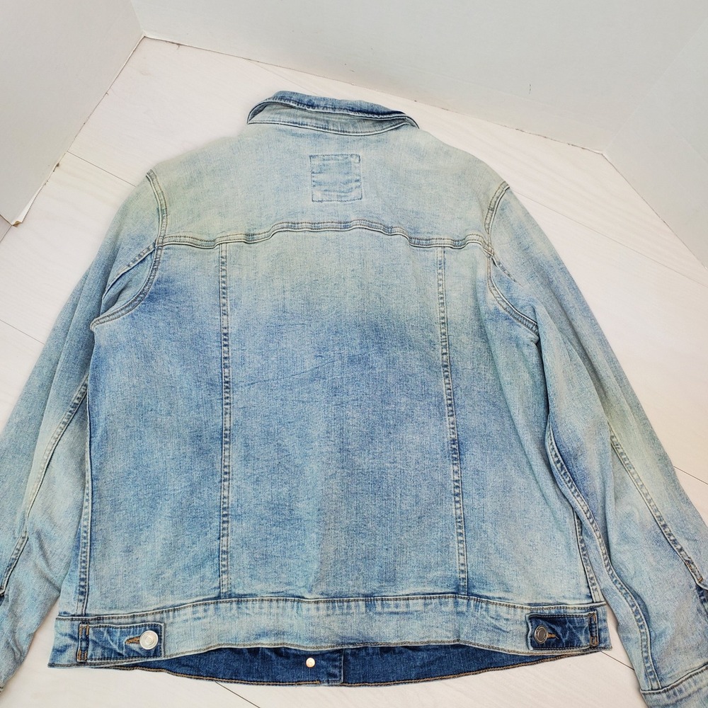 LC Lauren Conrad Light Wash Distressed Denim Trucker Jacket XXL Womens Western - Picture 10 of 11